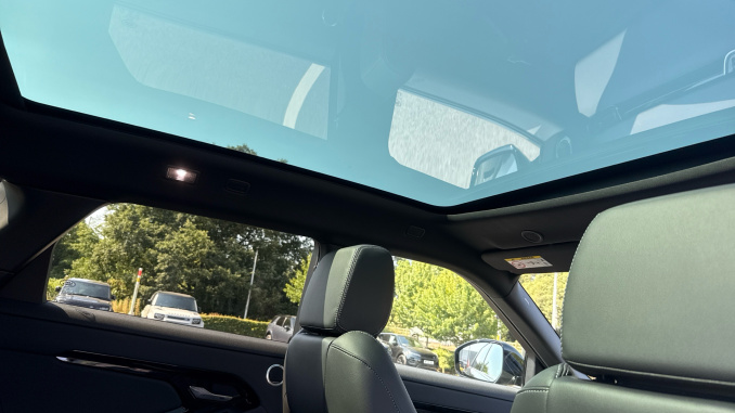 Land Rover Range Rover Evoque 2.0 D200 Hoxton Edition 5dr Auto Diesel Hatchback - Image 40